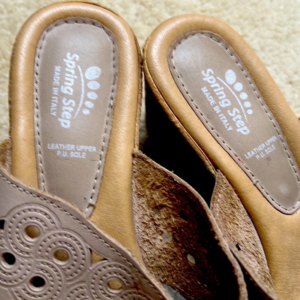 Tan Spring step low wedge sandals like brand new. Tan Leather